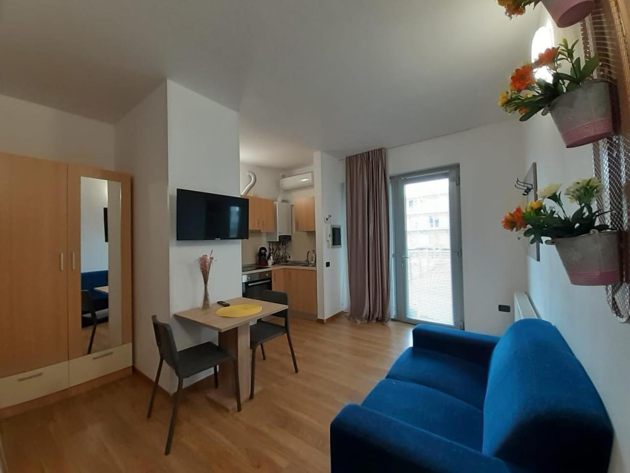 Comfort Apartments تيميشورا الغرفة الصورة